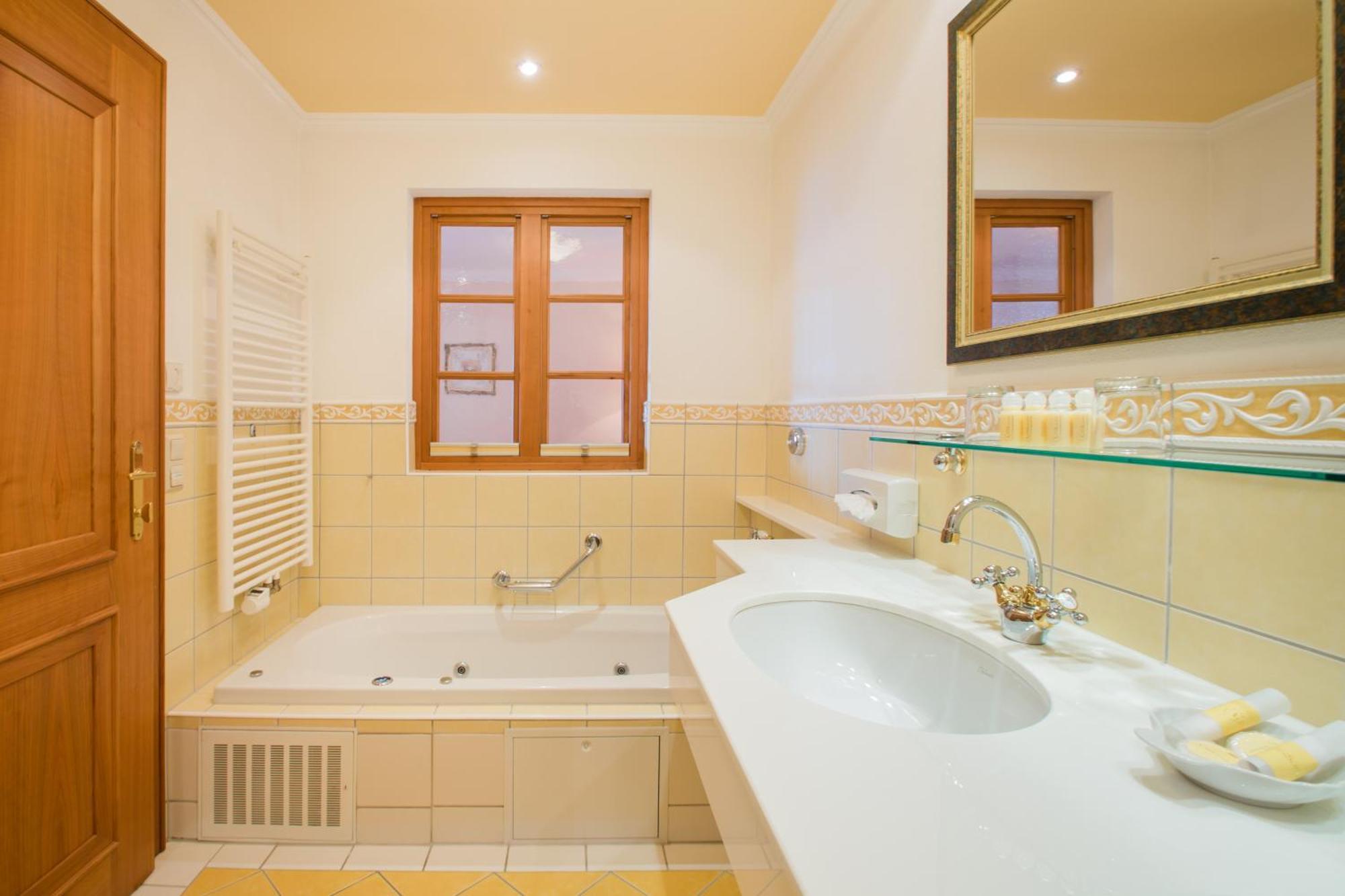 Hotel Alpenschloessl Sankt Johann im Pongau Zewnętrze zdjęcie